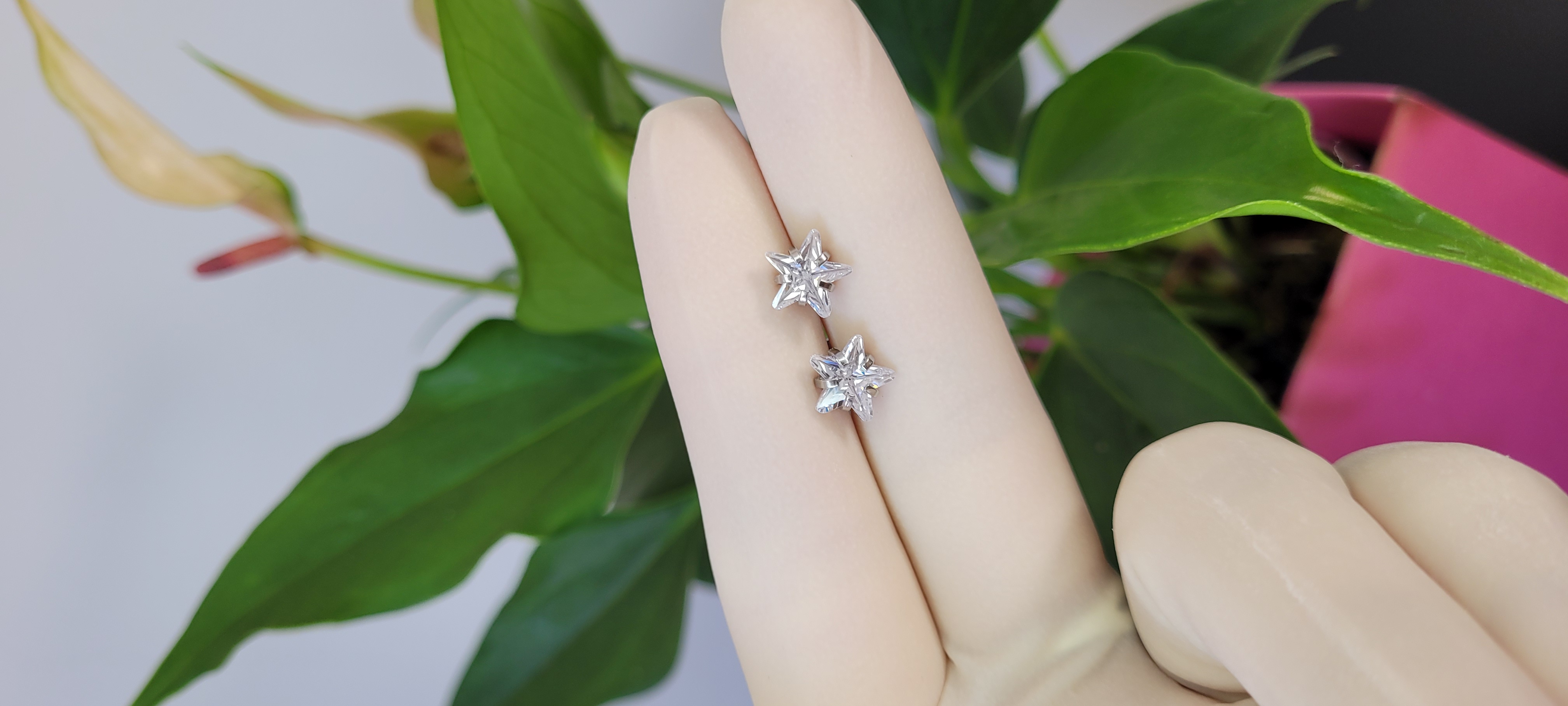 Labret em titânio prateado